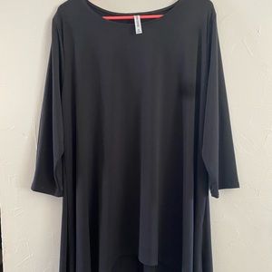 Black tunic top